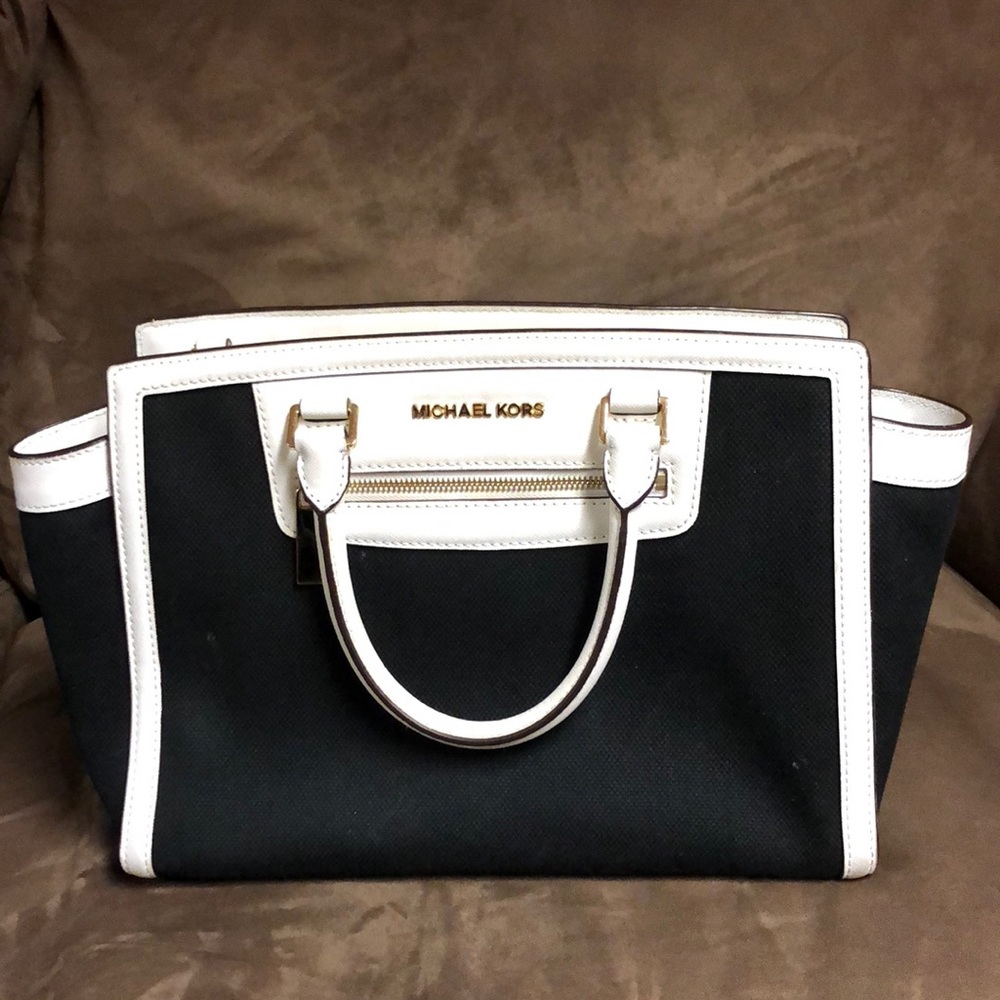 Michael Kors Black and White handbag